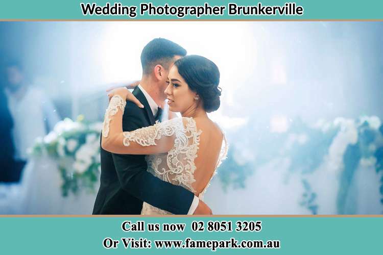 Photo of the Groom and the Bride dancing Brunkerville NSW 2323