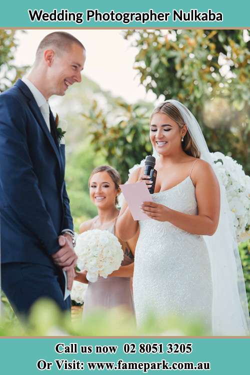 Photo of the Bride testifying love to her Groom Nulkaba NSW 2325